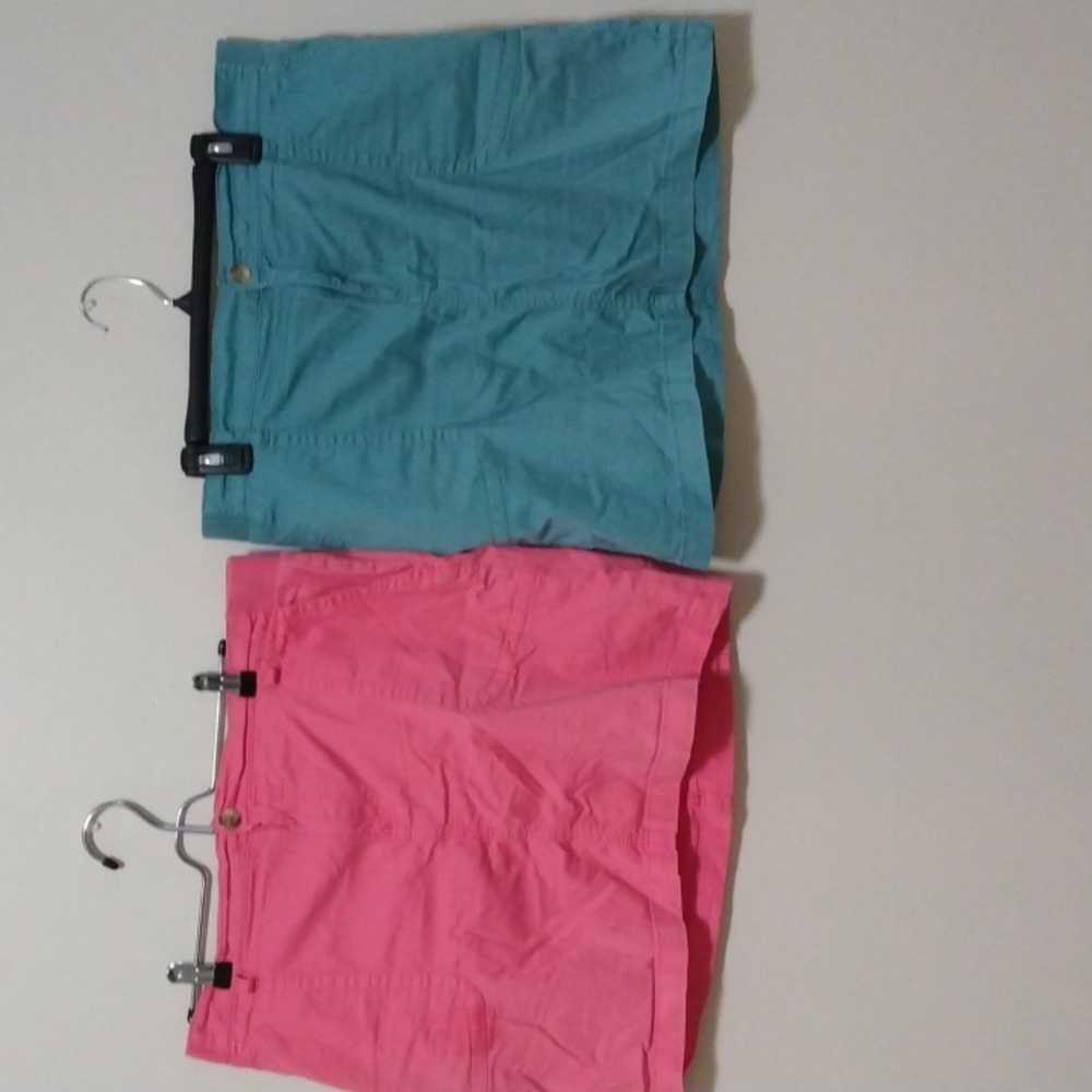Bundle of 2 Lee Skorts Teal Green Coral Pink Size 14